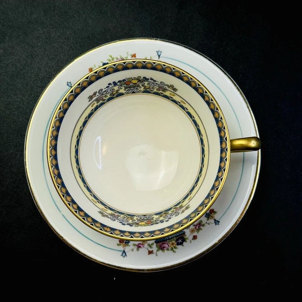 Mismatched Tea Cups & Saucers Set Of 2 Vintage China